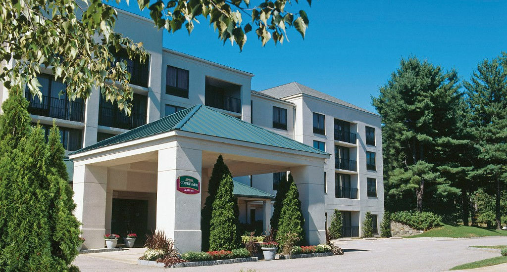Courtyard By Marriott Portsmouth Hotell Exteriör bild